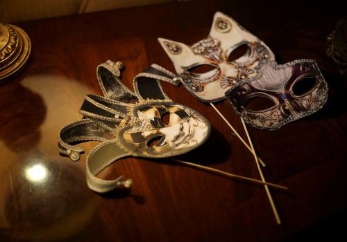 13 февраля — мастер-класс по росписи венецианской маски